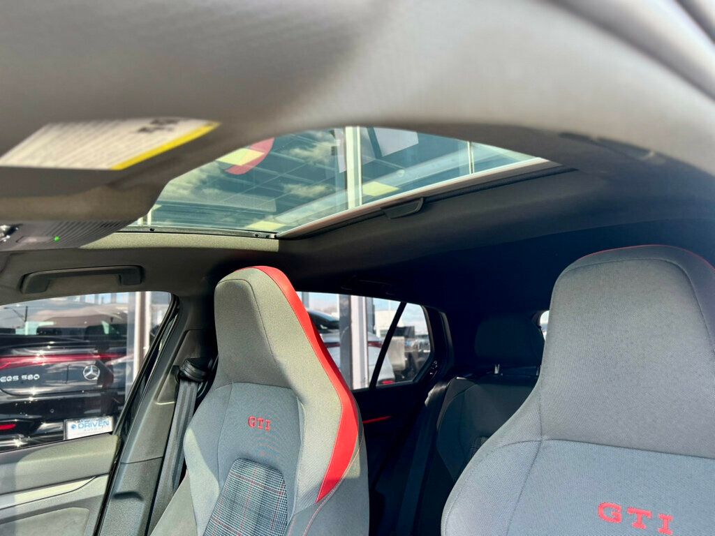 2024 Volkswagen Golf GTI SE - 22987271 - 29