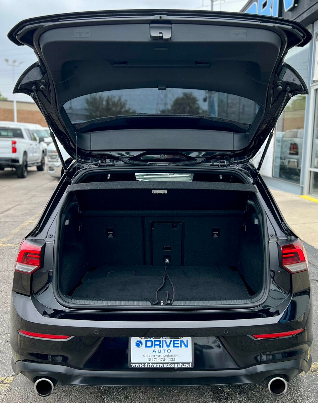 2024 Volkswagen Golf GTI SE - 23025183 - 7