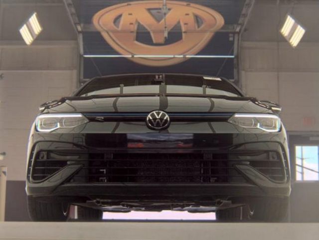 2024 Volkswagen Golf R 2.0T - 23043789 - 3