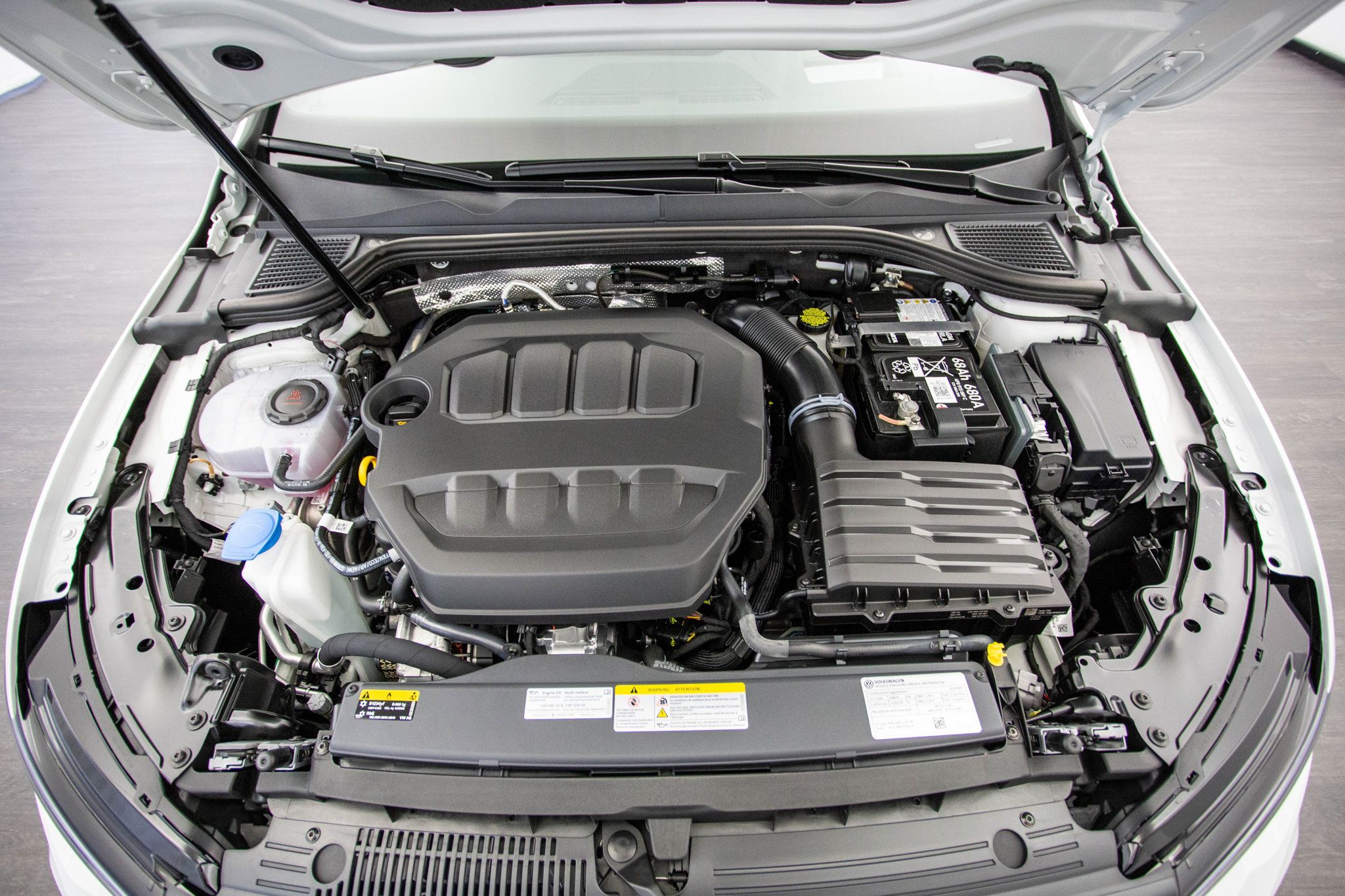 2024 Volkswagen Golf R photo 14