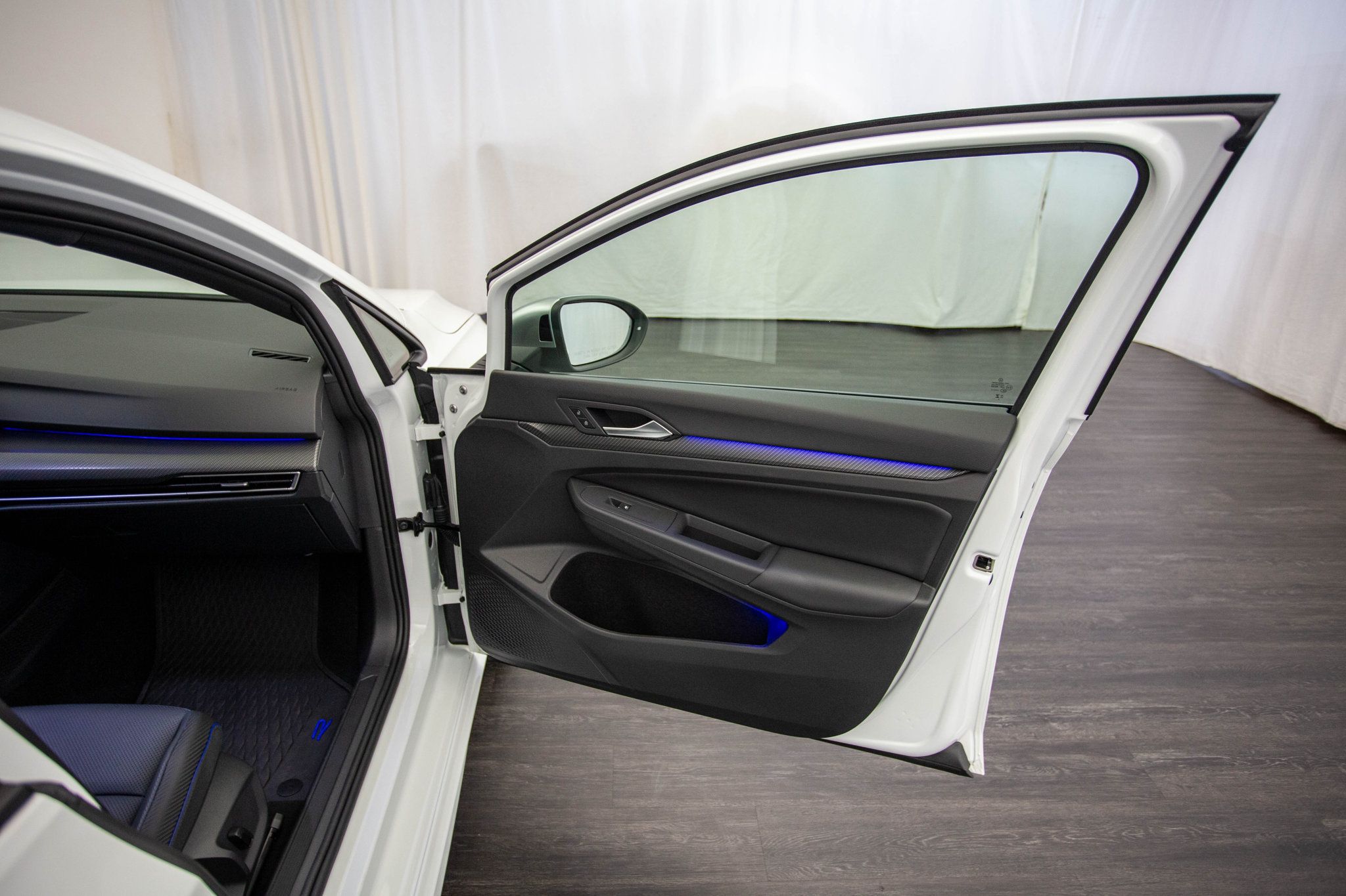 2024 Volkswagen Golf R photo 18