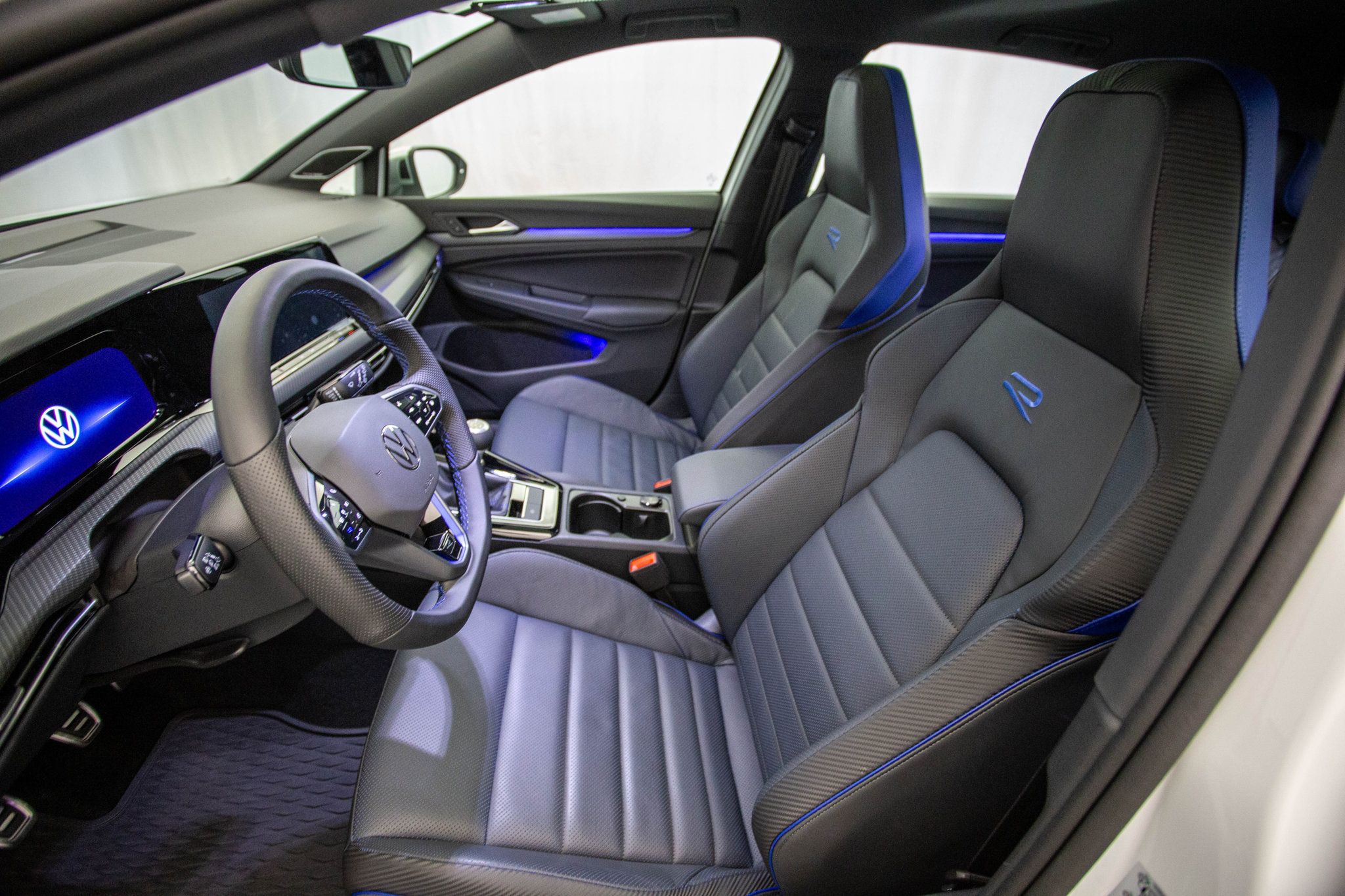 2024 Volkswagen Golf R photo 19