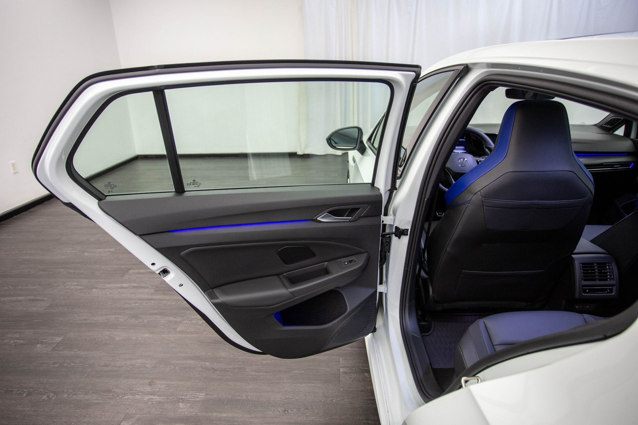 2024 Volkswagen Golf R photo 23