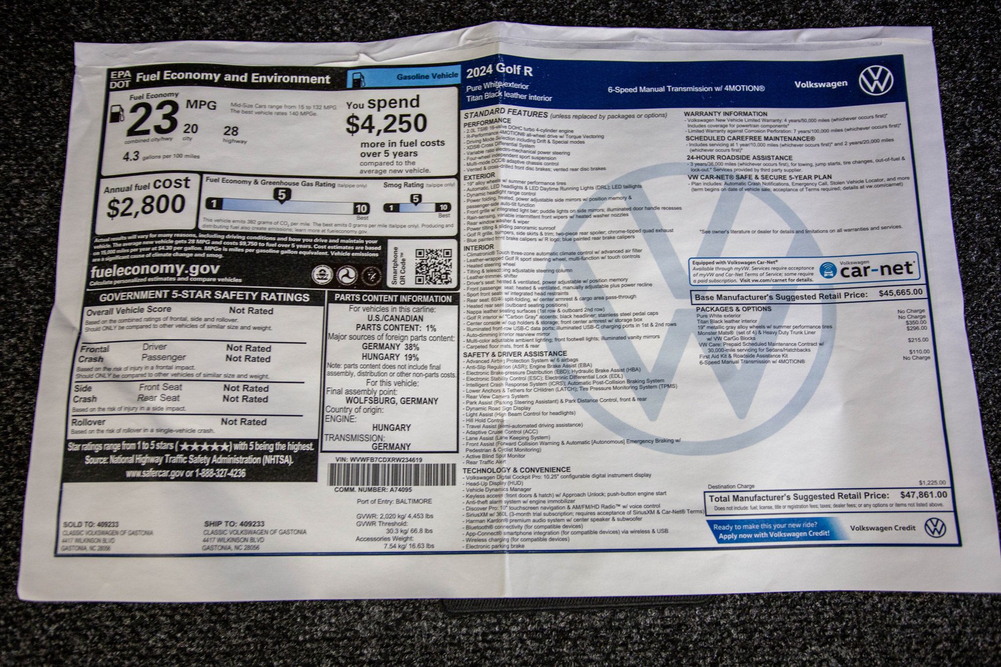 2024 Volkswagen Golf R photo 42