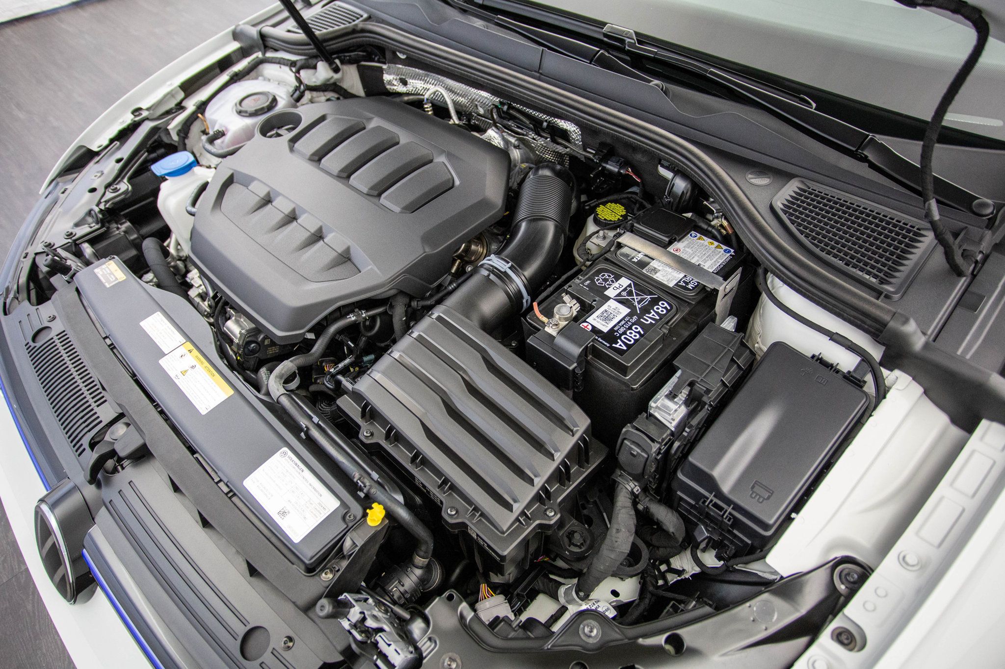 2024 Volkswagen Golf R photo 48