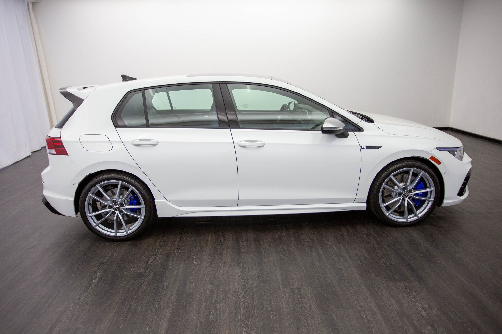 2024 Volkswagen Golf R photo 7