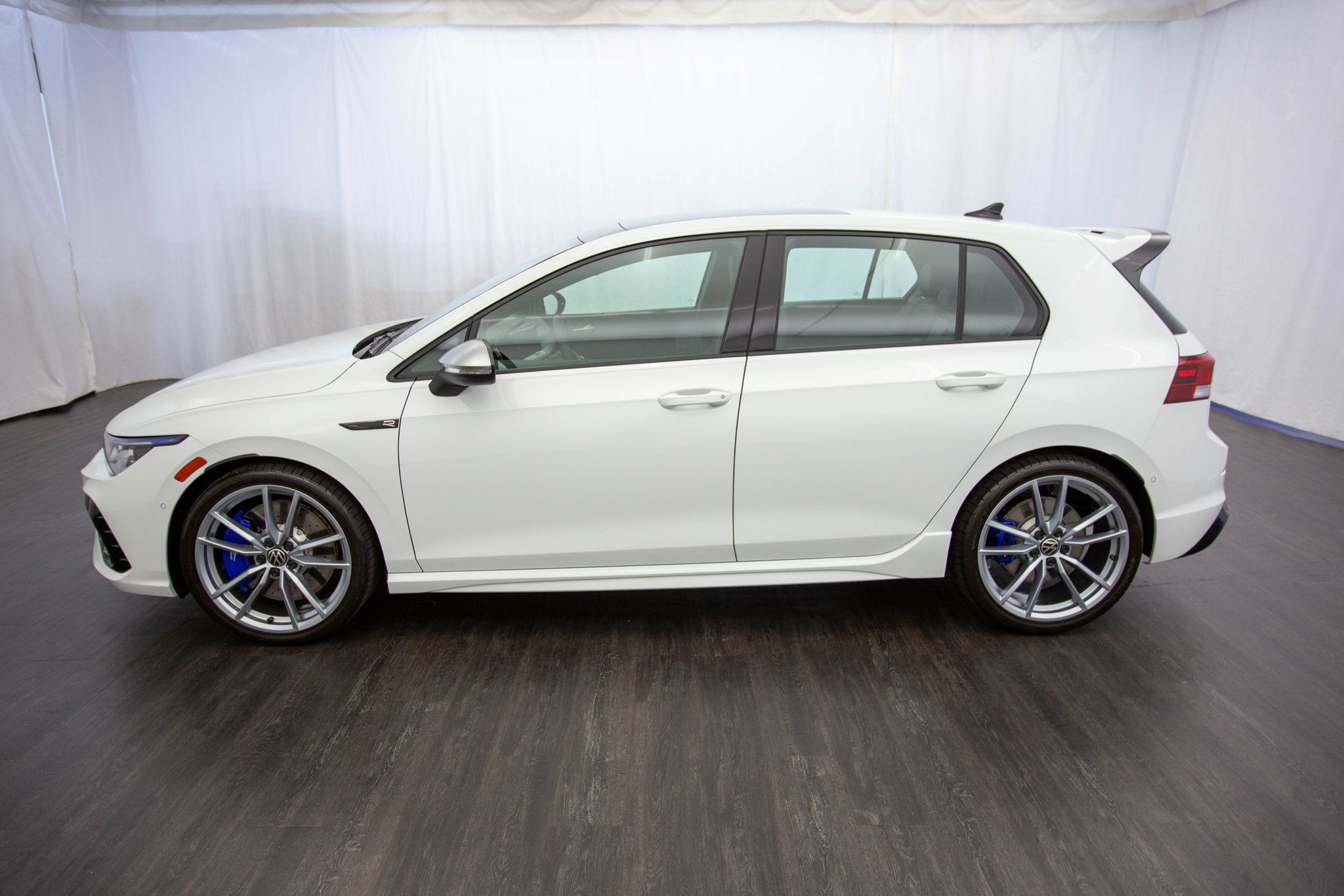 2024 Volkswagen Golf R photo 8