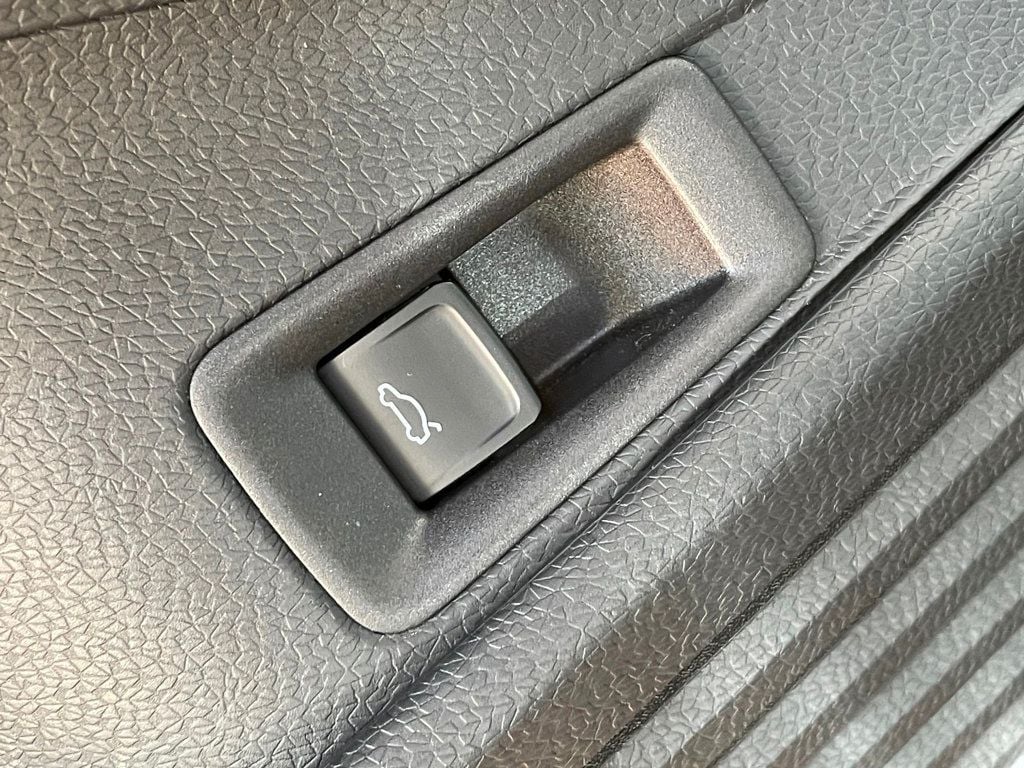 2024 Volkswagen ID.4 Pro S AWD - 22958477 - 16