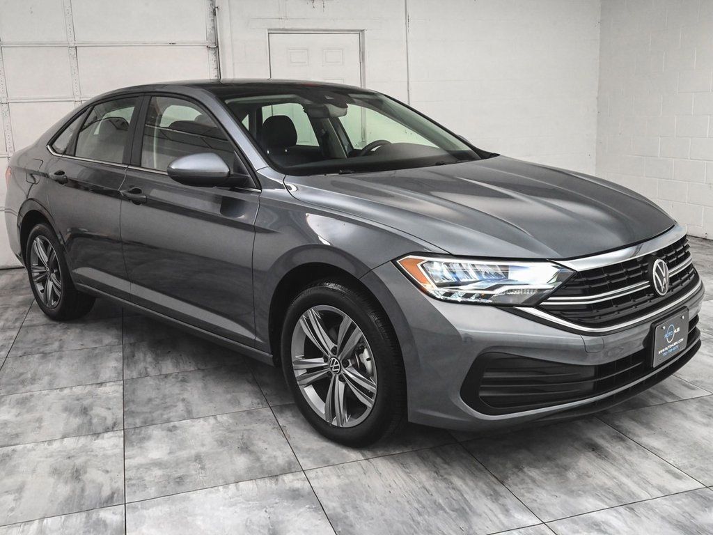 2024 Volkswagen Jetta 1.5T photo 3