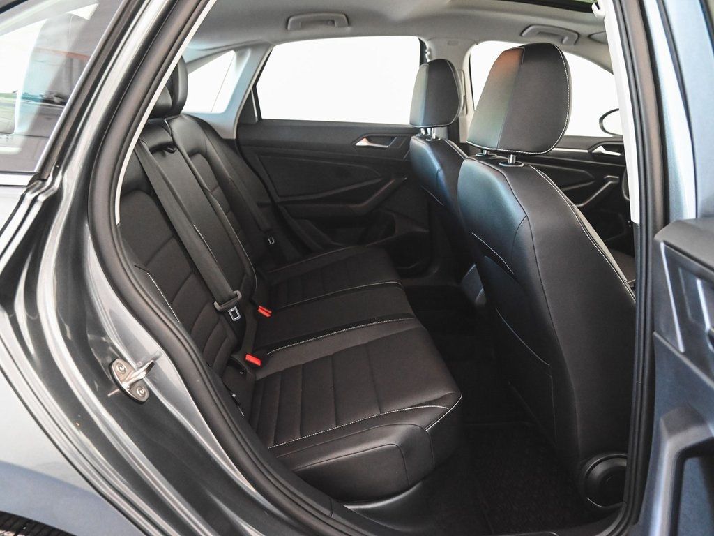 2024 Volkswagen Jetta 1.5T photo 31