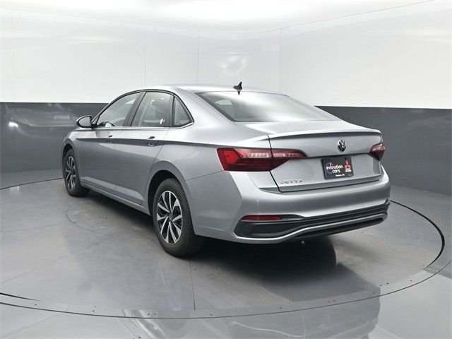 2024 Volkswagen Jetta 1.5T S photo 2