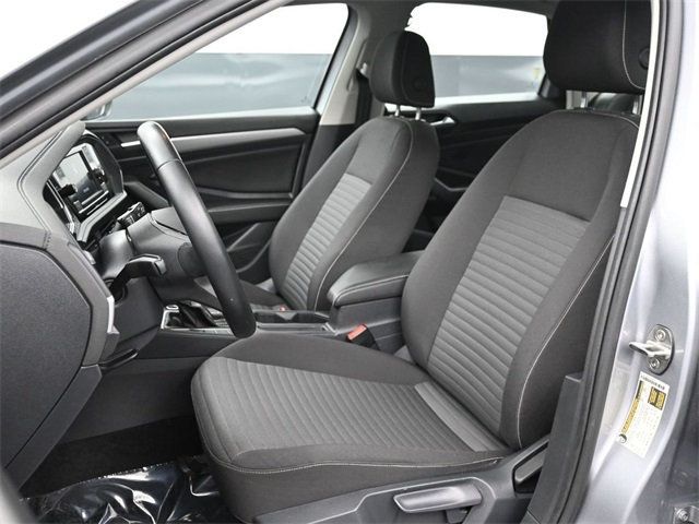 2024 Volkswagen Jetta 1.5T S photo 4