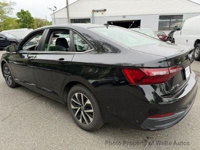 2024 Volkswagen Jetta - 3VW5M7BU2RM035701