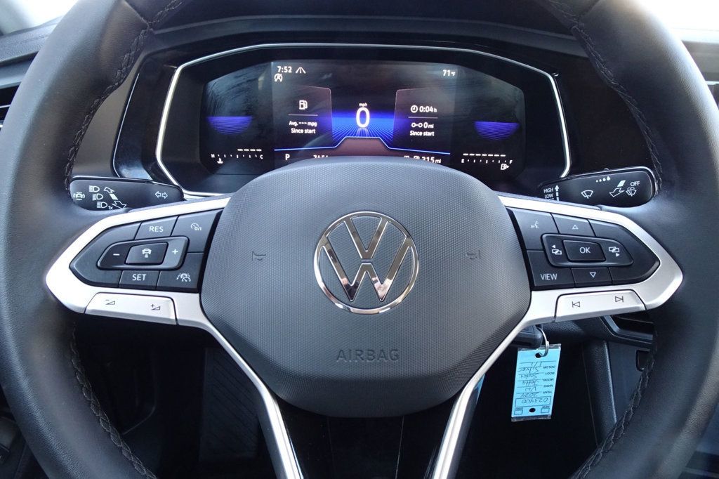 2024 Volkswagen Jetta photo 14