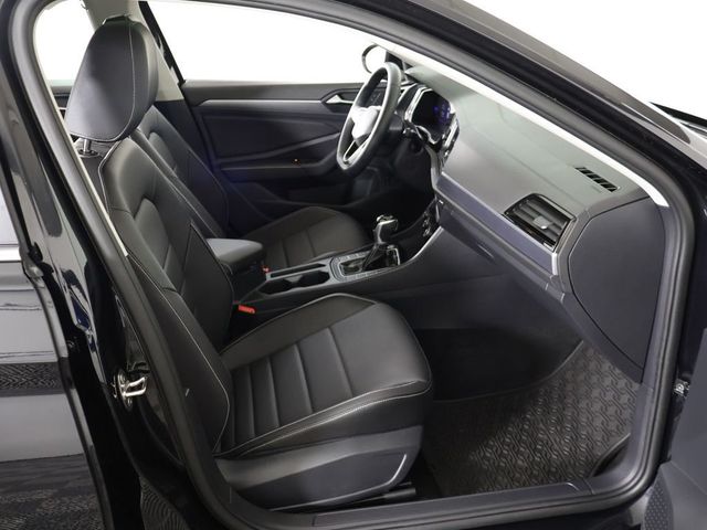 2024 Volkswagen Jetta SE Automatic - 23061468 - 32