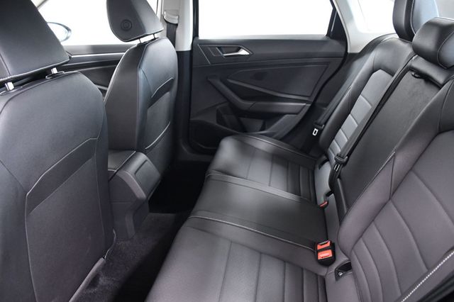 2024 Volkswagen Jetta SE Automatic - 22864645 - 9