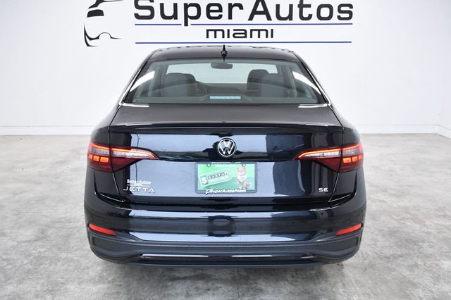 2024 Volkswagen Jetta SE Automatic - 22864645 - 4