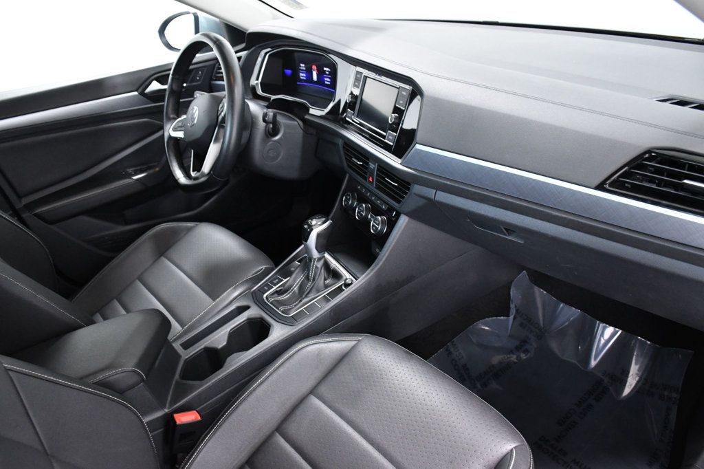 2024 Volkswagen Jetta SE Automatic - 22950718 - 16