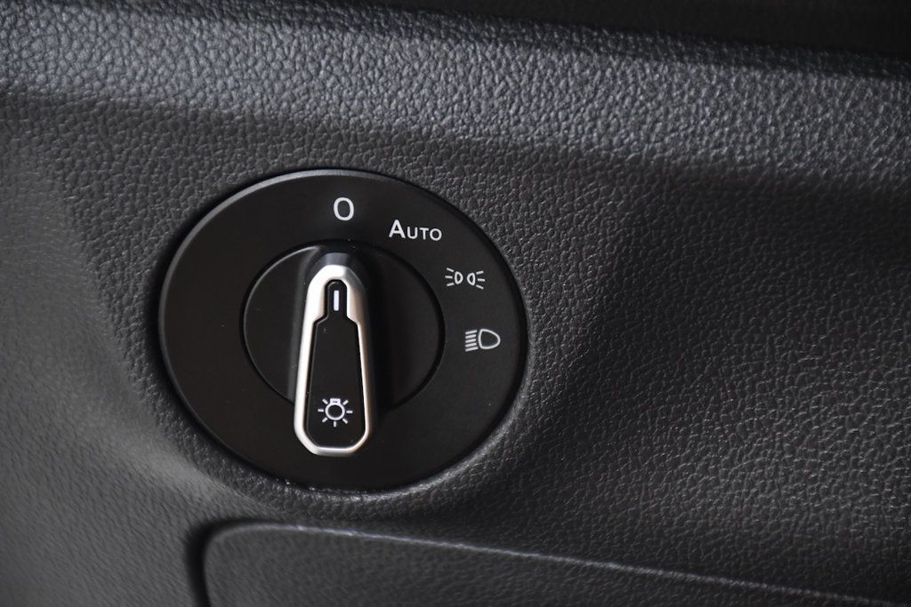 2024 Volkswagen Jetta SE Automatic - 23086751 - 29