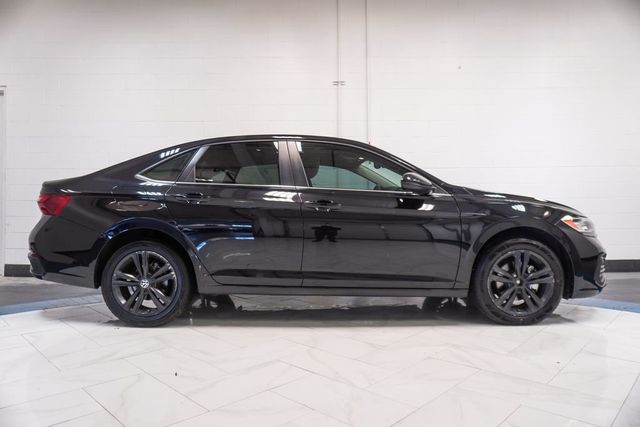 2024 Volkswagen Jetta SE Automatic - 23045582 - 28
