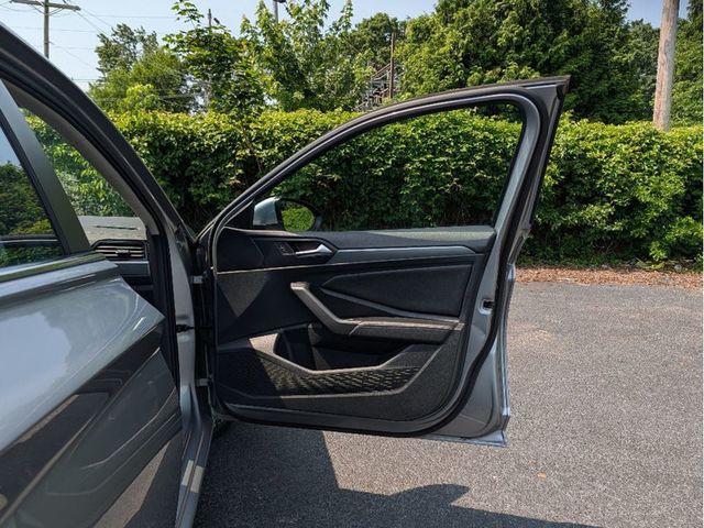 2024 Volkswagen Jetta SE Automatic - 23045377 - 12