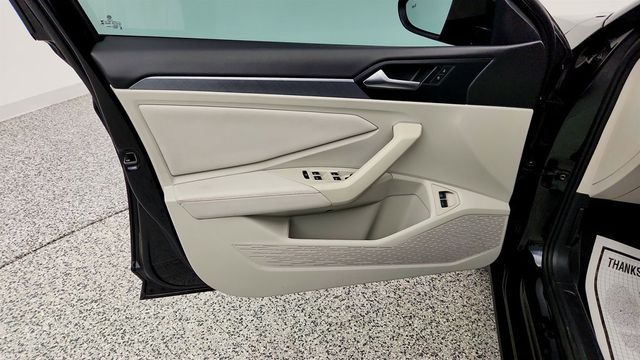 2024 Volkswagen Jetta SE Automatic w/ Panoramic Sunroof Pkg - 23022469 - 10
