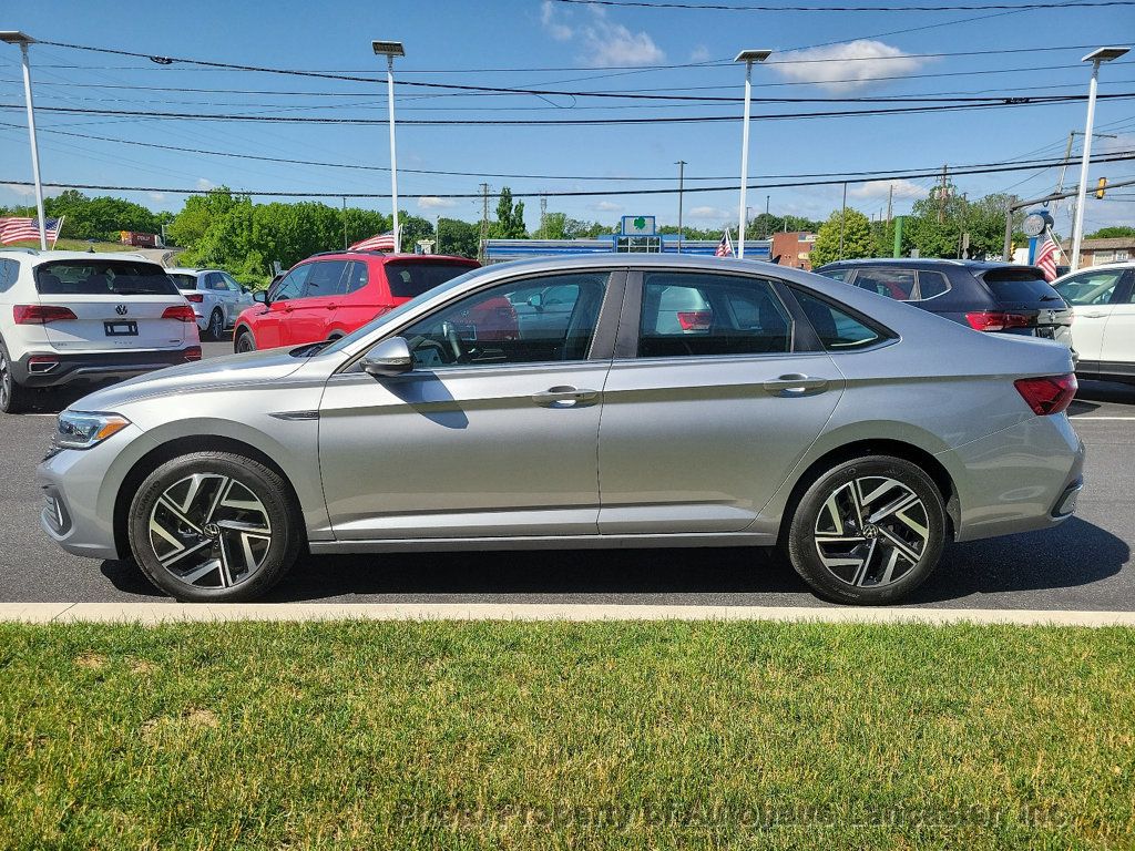 2024 Volkswagen Jetta SEL Automatic - 22440924 - 3