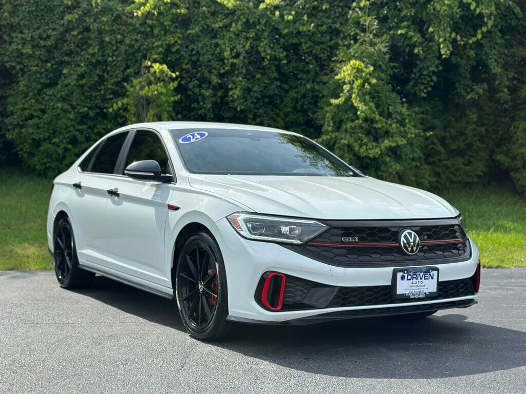 2024 Volkswagen Jetta GLI Autobahn Anniversary Edition photo 10