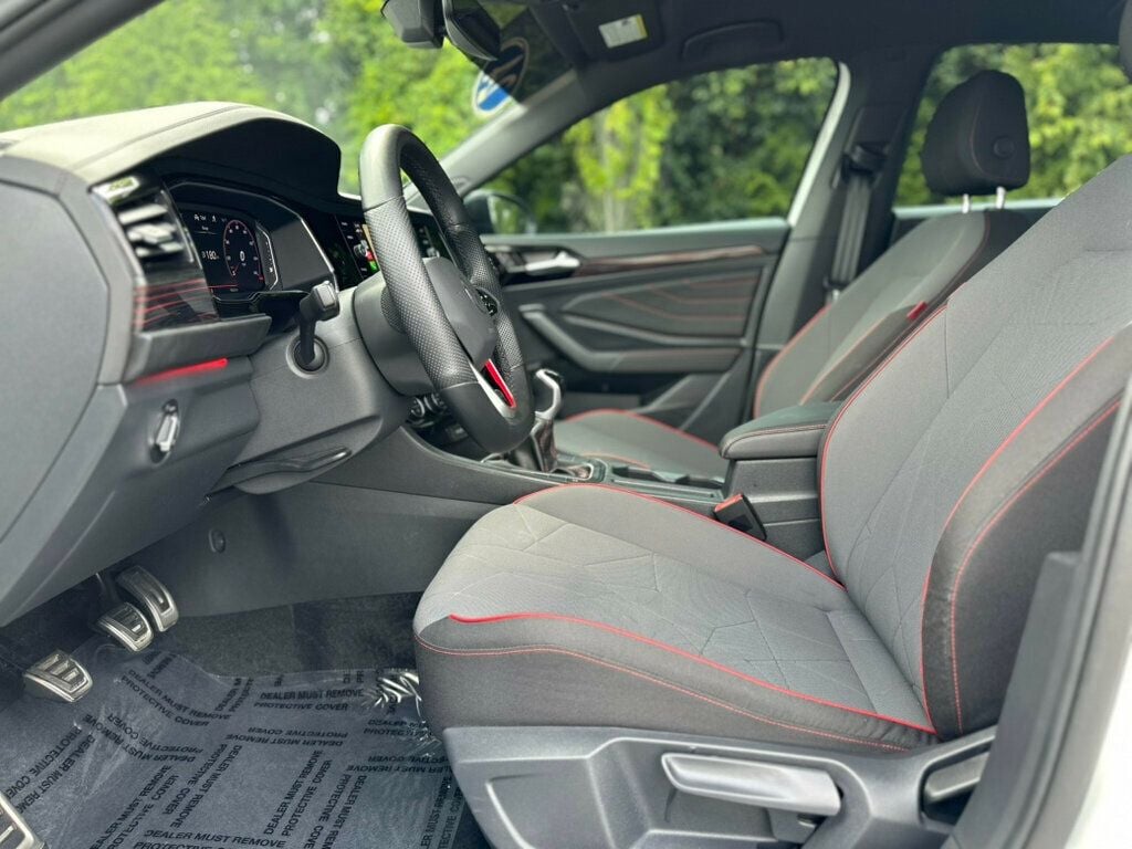 2024 Volkswagen Jetta GLI Autobahn Anniversary Edition photo 15