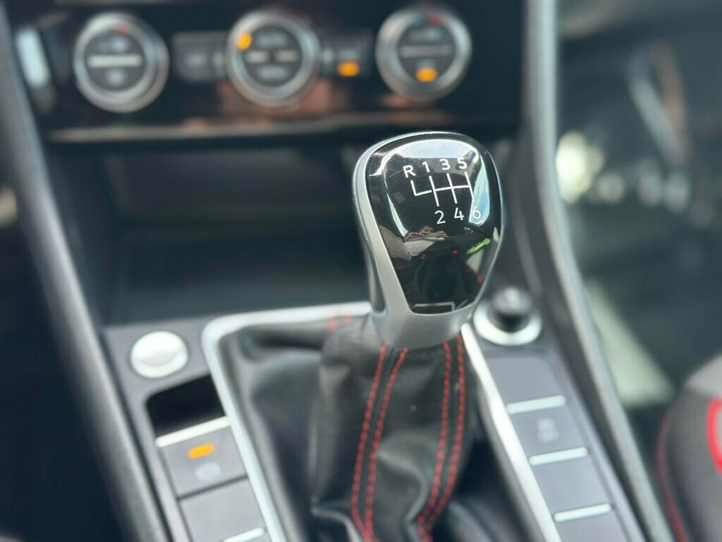2024 Volkswagen Jetta GLI Autobahn Anniversary Edition photo 43