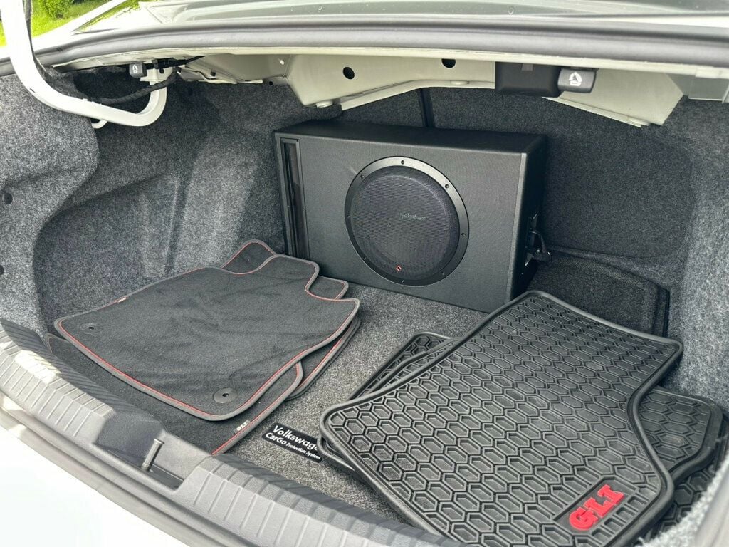 2024 Volkswagen Jetta GLI Autobahn Anniversary Edition photo 6