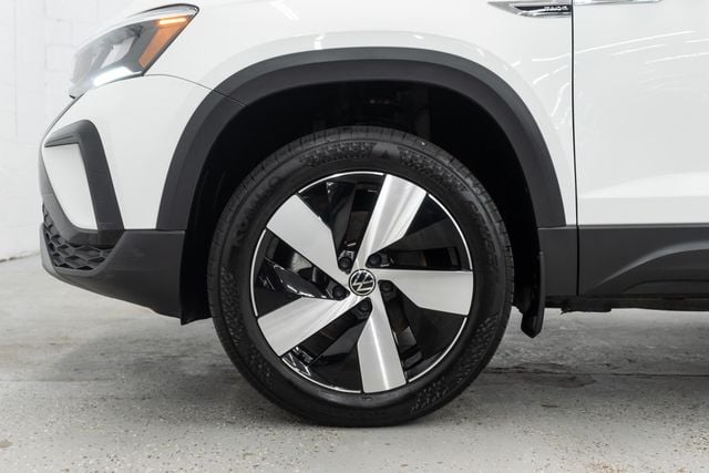 2024 Volkswagen Taos S 4MOTION - 23006850 - 28