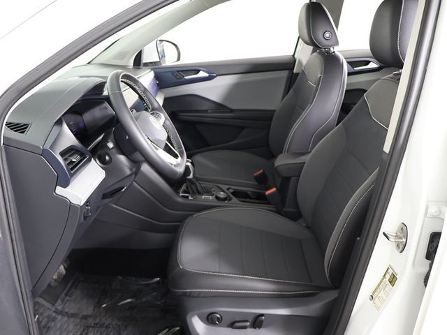 2024 Volkswagen Taos SE 4MOTION - 23028642 - 32