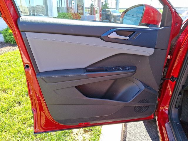 2024 Volkswagen Taos SE 4MOTION - 22840476 - 12