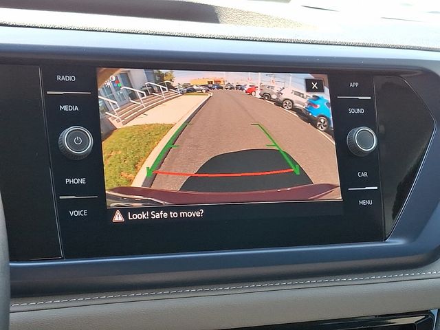 2024 Volkswagen Taos SE 4MOTION - 22840476 - 17