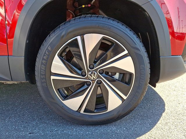 2024 Volkswagen Taos SE 4MOTION - 22840476 - 7