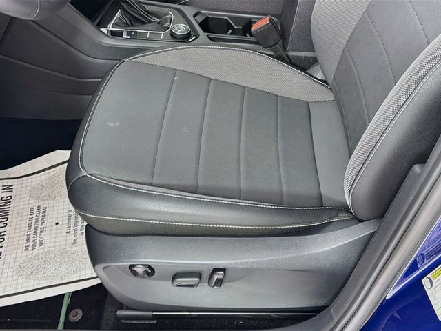 2024 Volkswagen Taos SE 4MOTION - 23054231 - 17