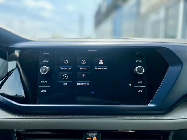 2024 Volkswagen Taos SE FWD - 23025185 - 20
