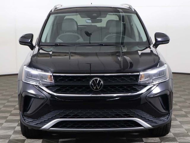 2024 Volkswagen Taos SE FWD - 23070351 - 11