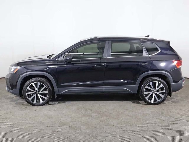 2024 Volkswagen Taos SE FWD - 23070351 - 17