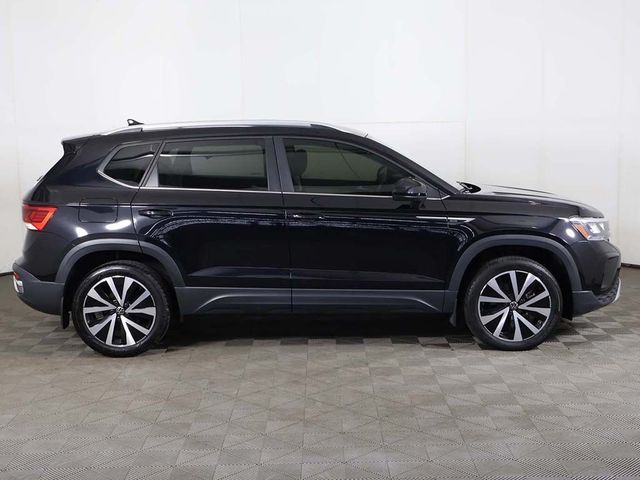 2024 Volkswagen Taos SE FWD - 23070351 - 18