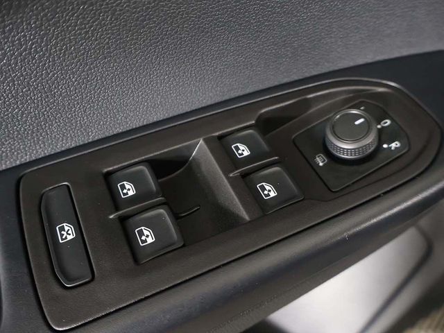 2024 Volkswagen Taos SE FWD - 23070351 - 37