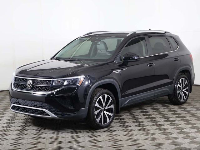 2024 Volkswagen Taos SE FWD - 23070351 - 8
