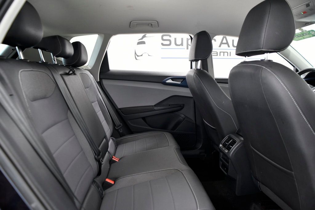 2024 Volkswagen Taos SE FWD - 22909945 - 13