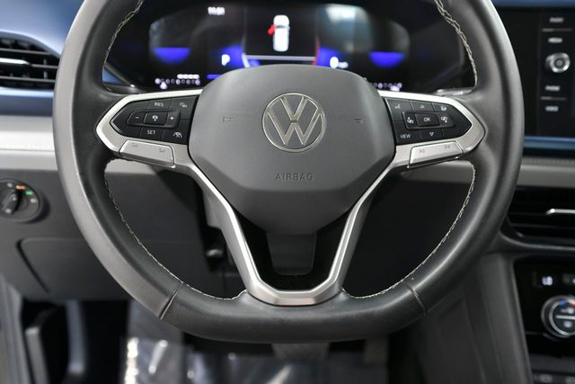2024 Volkswagen Taos SE FWD - 22909945 - 19