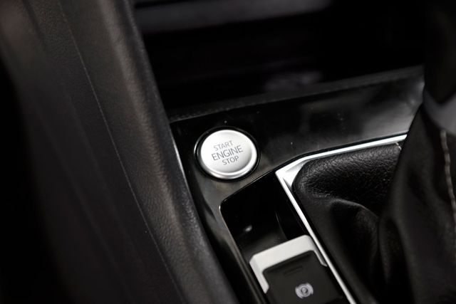 2024 Volkswagen Taos SE FWD - 22909945 - 25