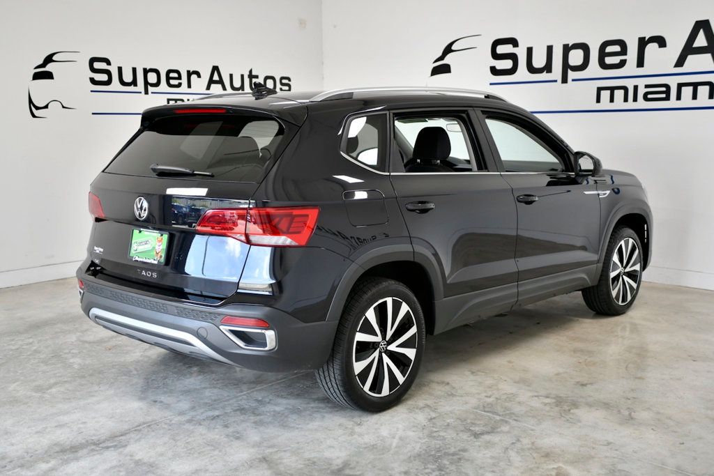 2024 Volkswagen Taos SE FWD - 22909945 - 3