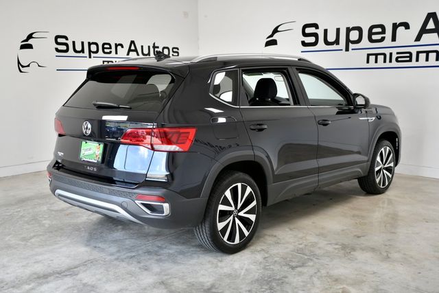 2024 Volkswagen Taos SE FWD - 22909945 - 3