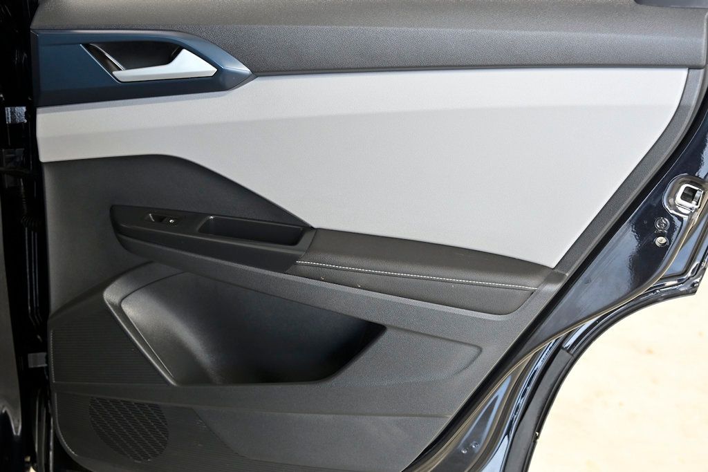 2024 Volkswagen Taos SE FWD - 22946175 - 14