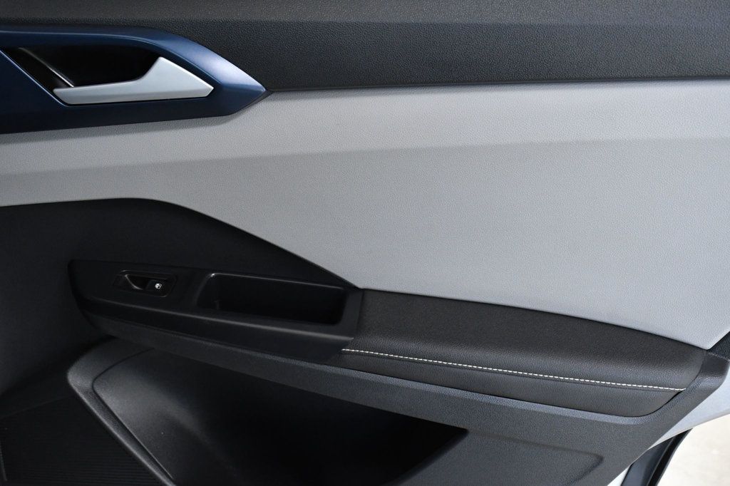 2024 Volkswagen Taos SE FWD - 22958149 - 14